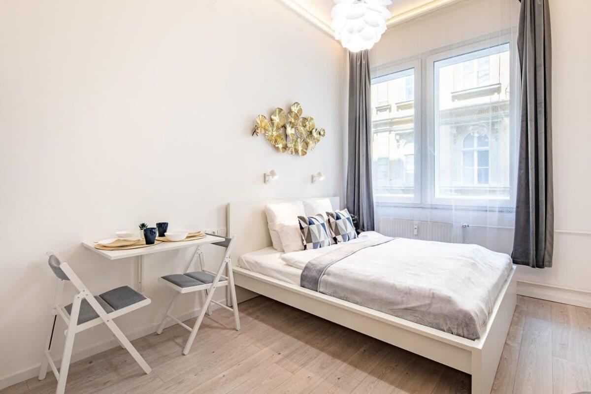 Ultra Central - New - Comfy Studio Boedapest Buitenkant foto